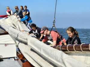 Mehr über den Artikel erfahren Einladung zum Jugend-Segeltörn in Holland