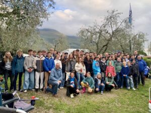 Read more about the article Trotz Regen: Seglerjugend bringt über 60 Aktive am Gardasee zusammen