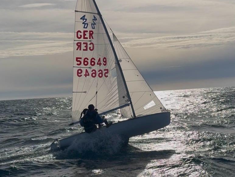 Mehr über den Artikel erfahren Silvestertraining in La Ciotat – Wir fliegen ins neue Jahr! (Bericht Marie Conrad)