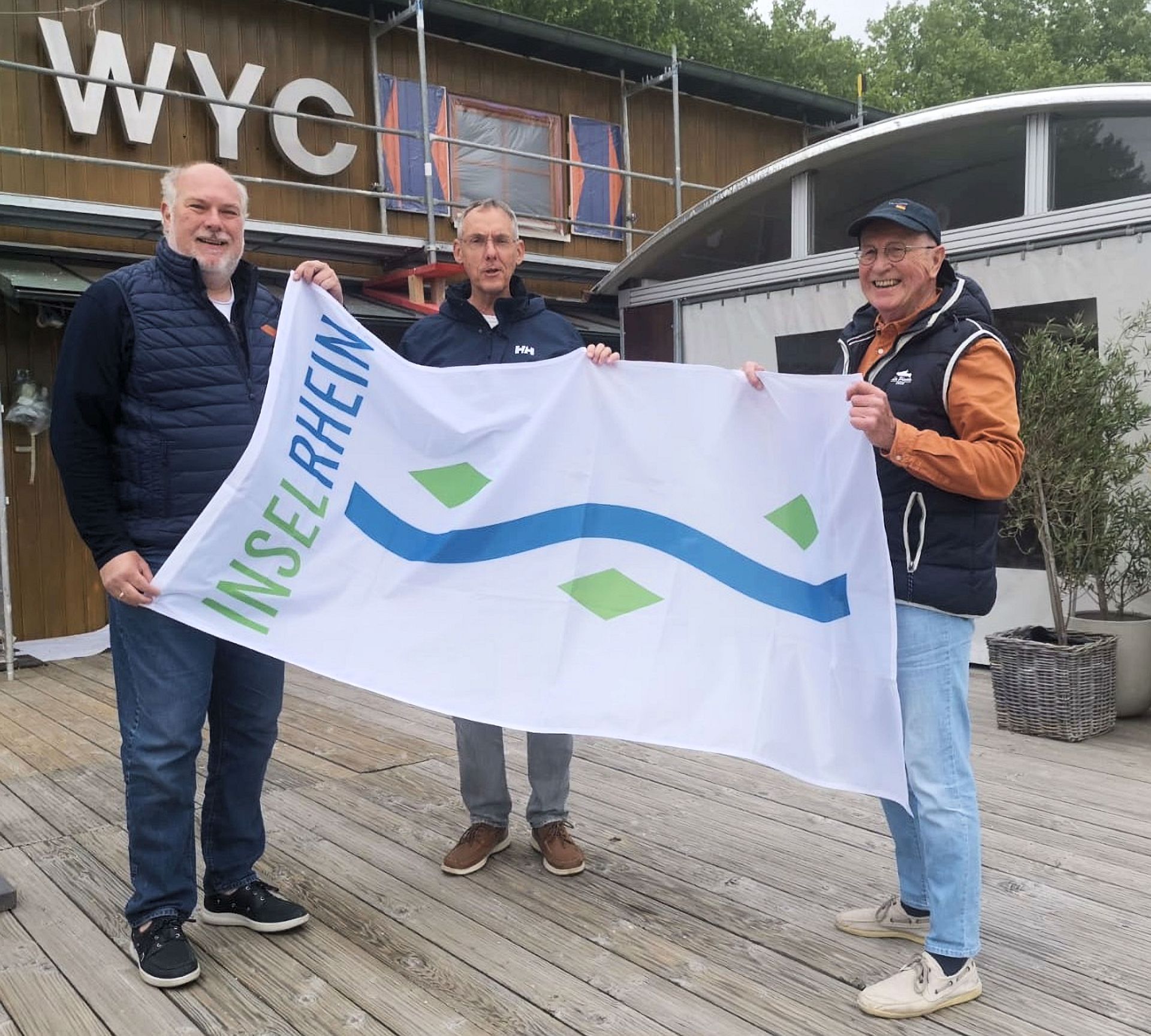 Mehr über den Artikel erfahren Inselrhein-Flagge wird Sympathieträger